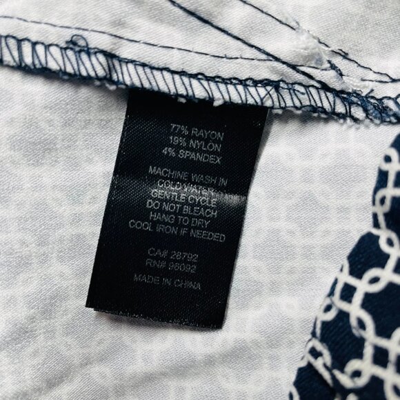 Jasmine & Julia Navy Geometric Stretch High Rise Pull On Capri Pants Size 14W - Picture 5 of 10